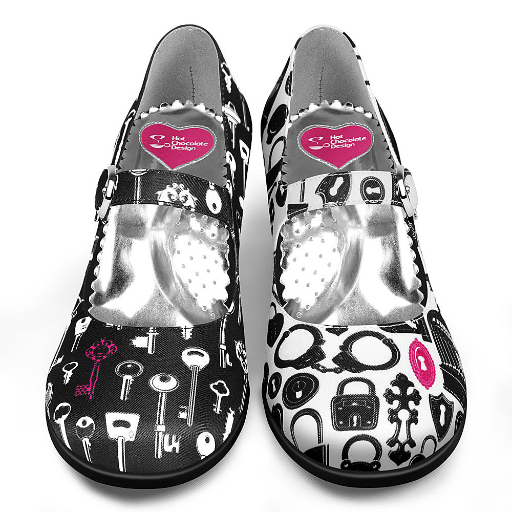 Chocolaticas® Mid Heels Key Women's Mary Jane Pump